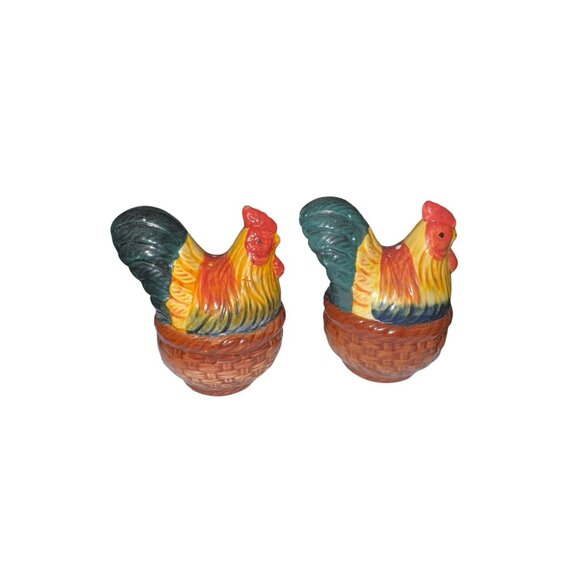Vintage Ceramic Rooster Salt & Pepper Shakers Hand-Painted Collectible Set - Picture 3 of 6